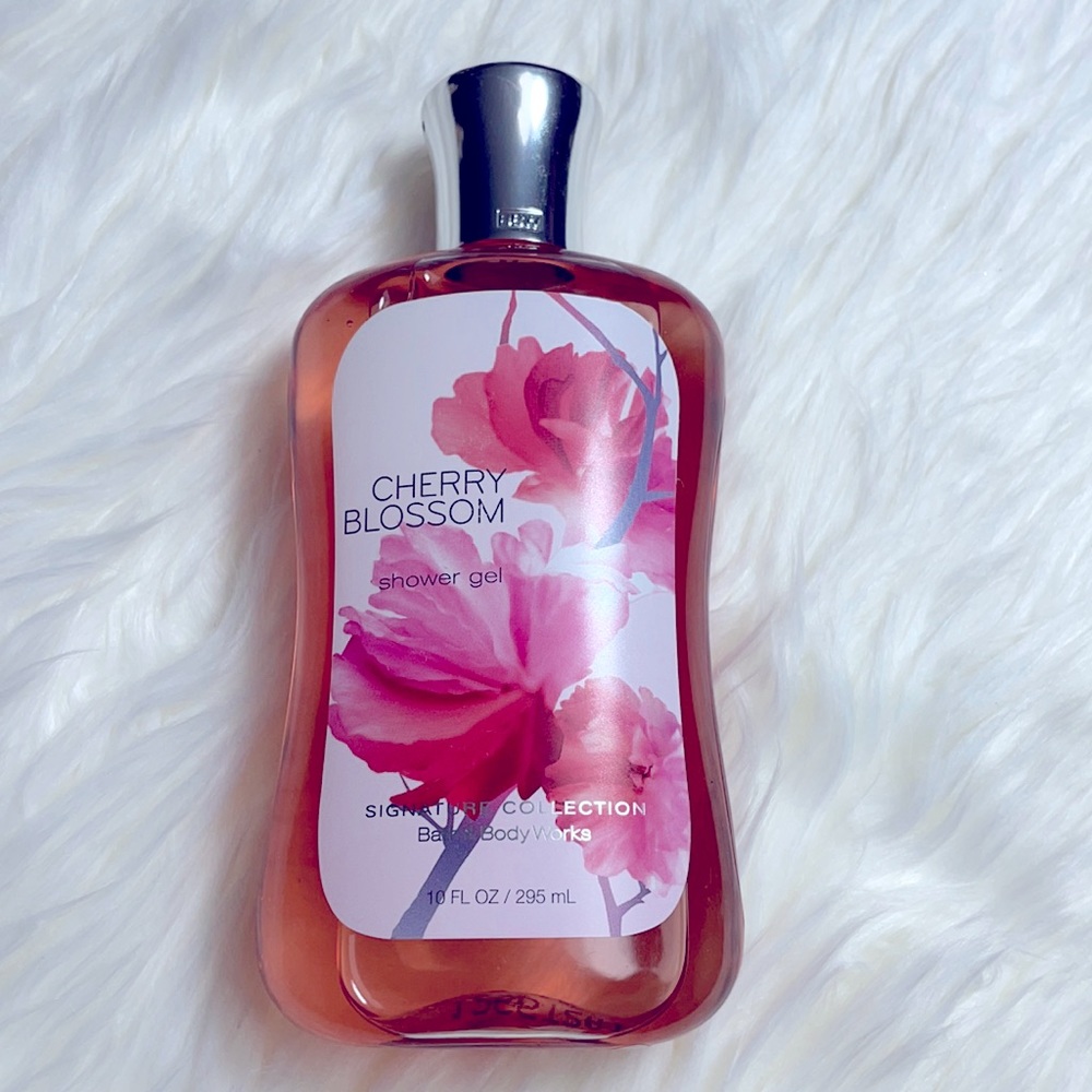 BATH AND BODY WORKS CHERRY BLOSSOM SHOWER GEL